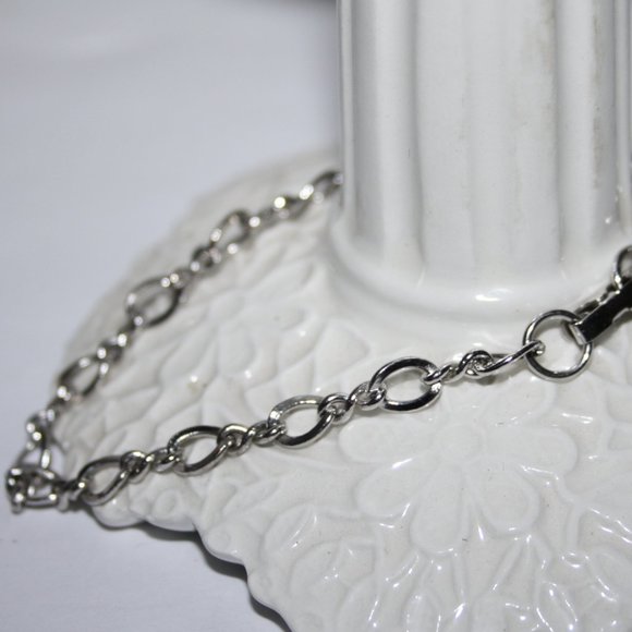 Nwot stunning silver bracelet for charms 7.5"